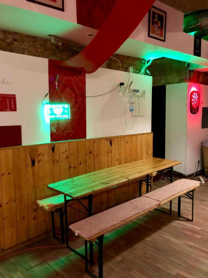 Whole Basement Former Pub For Stag Do, Bachelor House Party Flat Βουδαπέστη Εξωτερικό φωτογραφία