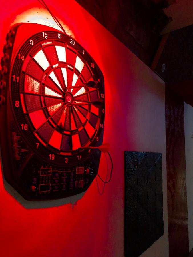 Whole Basement Former Pub For Stag Do, Bachelor House Party Flat Βουδαπέστη Εξωτερικό φωτογραφία