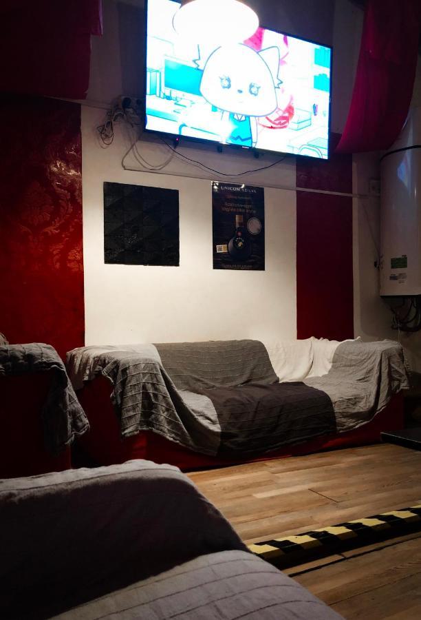 Whole Basement Former Pub For Stag Do, Bachelor House Party Flat Βουδαπέστη Εξωτερικό φωτογραφία