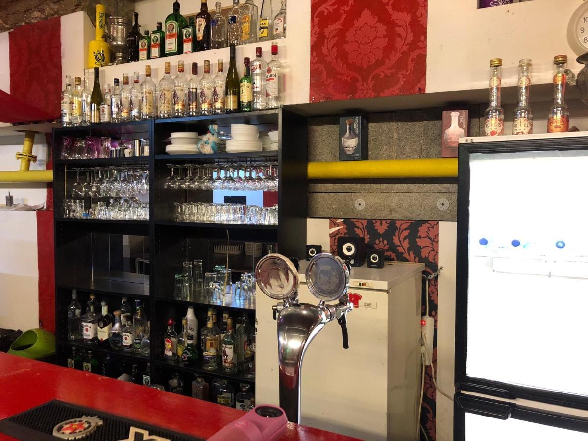 Whole Basement Former Pub For Stag Do, Bachelor House Party Flat Βουδαπέστη Εξωτερικό φωτογραφία