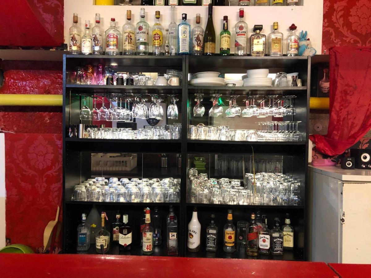 Whole Basement Former Pub For Stag Do, Bachelor House Party Flat Βουδαπέστη Εξωτερικό φωτογραφία
